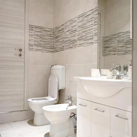 Romina Guest house *